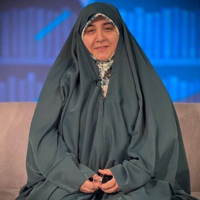 قوانین دست‌وپاگیر ناشران کنار گذاشته شود/ لزوم سپردن کار به افراد کاردان