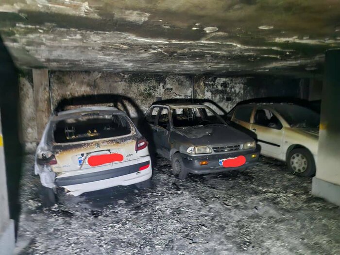 آتشسوزی ساختمان مسکونی در تهران/۵۰ نفر نجات یافتند