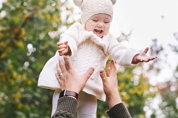 پرتاب به هوا؛ بازیای پرریسک برای کودکان پرتاب به هوا؛ بازیای پرریسک برای کودکان