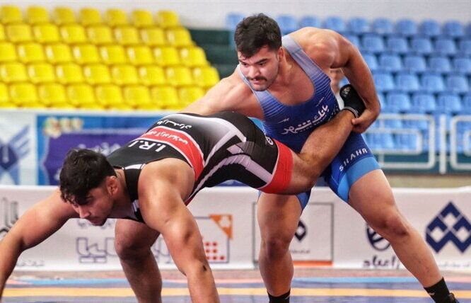 دوئل غولهای کشتی ایران در یاریگین