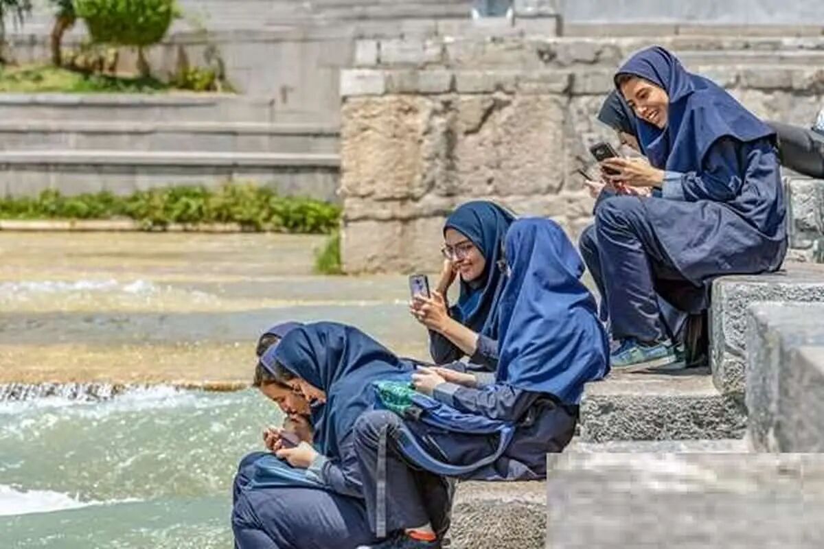 سلبریتی ها و نسل زد، نسلی که باید بشناسیم(7)