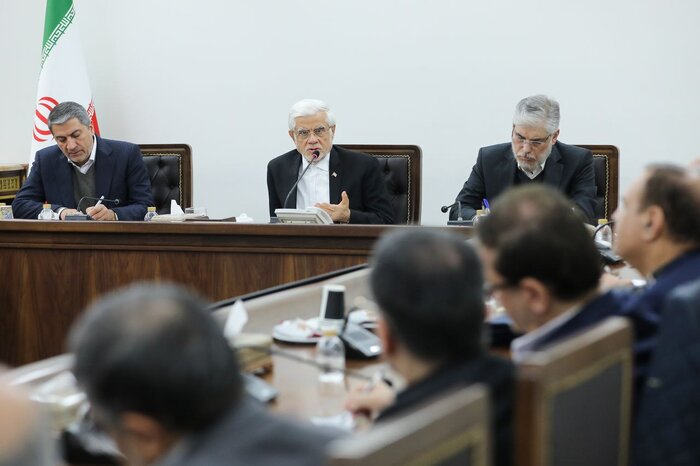 عارف:طرح معیشتی دولت با پشتوانه دانشگاهها صورت گرفت/پاسخ محکم ایران به تکرار اشتباه دشمن