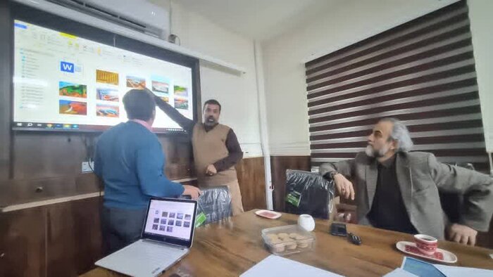 فلامینگوها بر بوم عکس؛ روایتی از حفاظت تالابهای ایران