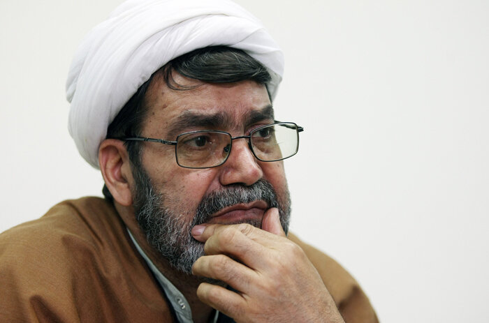 شکوری: نیاز به معالجه فوری، پزشکیان هیات حل بحران تشکیل دهد