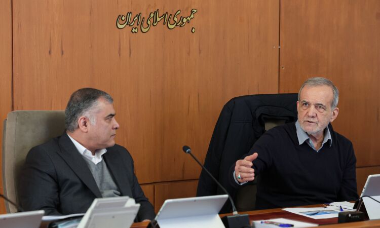 پزشکیان: نظام پرداخت مبتنی بر عملکرد، انگیزه مجریان پروژهها را ارتقا و سرعت اجرا را افزای