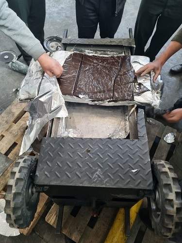 تریاک جاسازی شده در دستگاه بلال تنوری به پای پرواز نرسید 1 تریاک جاسازی شده در دستگاه بلال تنوری به پای پرواز نرسید