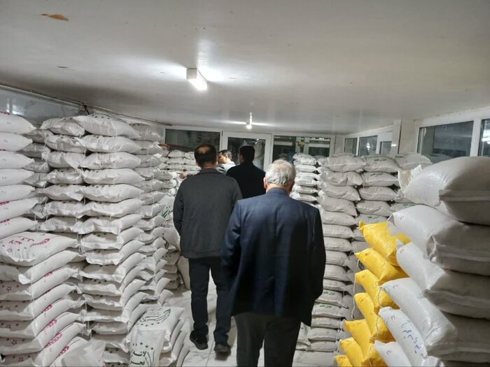 انبار احتکار ۳۰ تُن شکر در بندپی بابل کشف شد