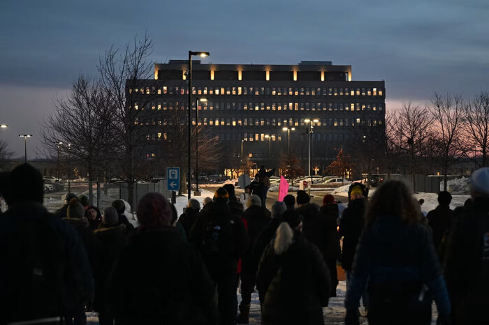 خشم عمومی در آمریکا از کشته شدن یک زن بدست ماموران مهاجرت + فیلم