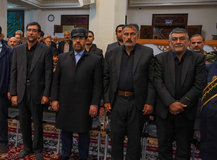 آیین بزرگداشت شهدای امنیت در حرم مطهر شاهچراغ(ع) برگزار شد