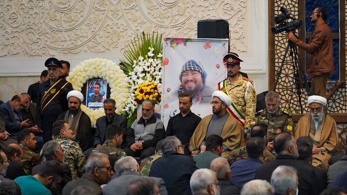 آیین بزرگداشت شهدای امنیت در حرم مطهر شاهچراغ(ع) برگزار شد