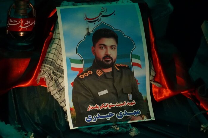 پیکر پاک «مهدی حیدری» شهید مدافع امنیت در کوهدشت تشییع شد