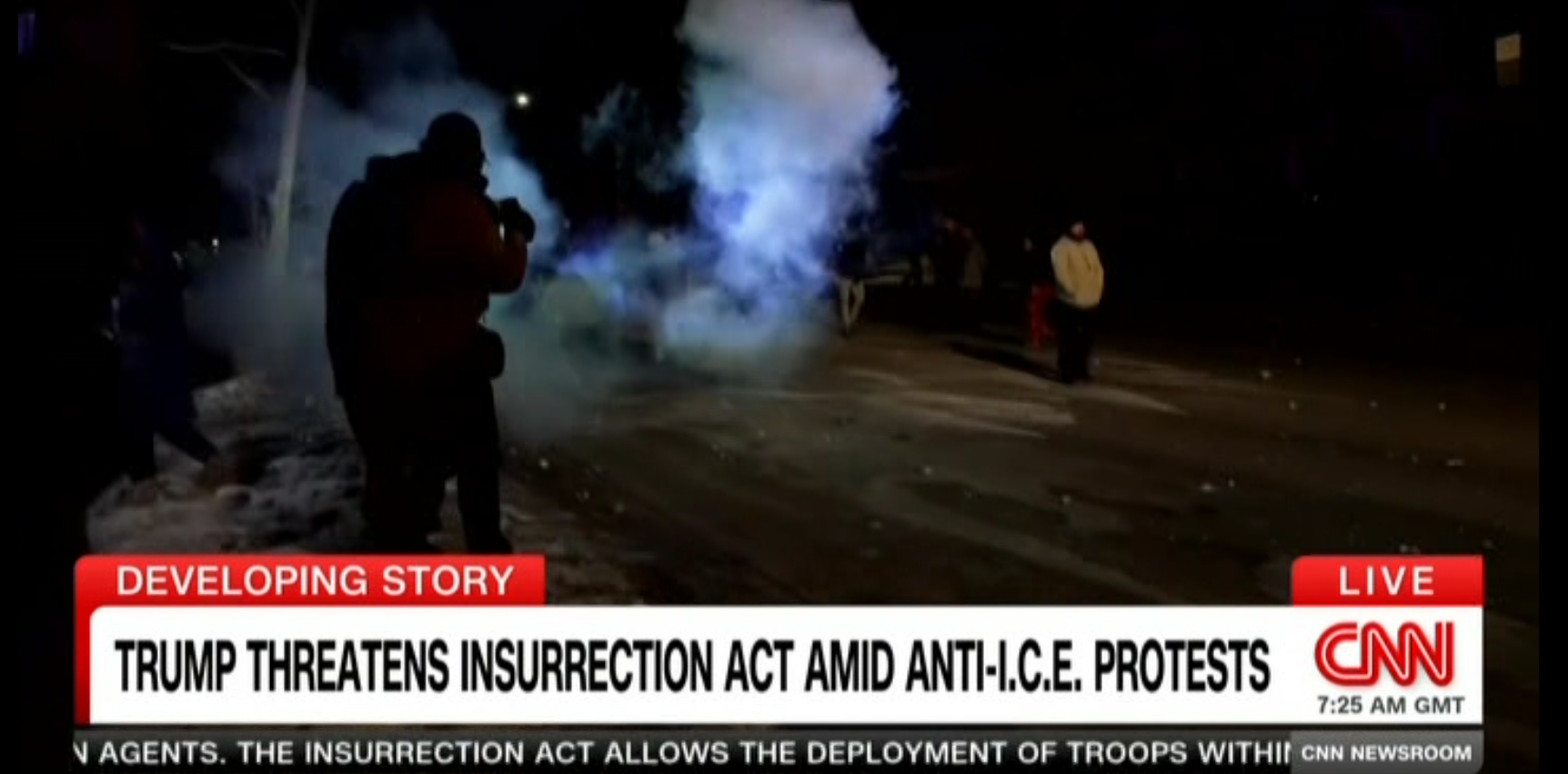 تداوم اعتراضات علیه اداره مهاجرت آمریکا/ مقامات میناپولیس: واشنگتن حقوق اساسی را نقض کرد