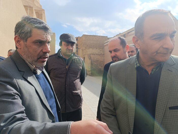 مدیریت بحران اصفهان جهت اقدامات فوری برای حفظ مسجد جامع وارد عمل شد