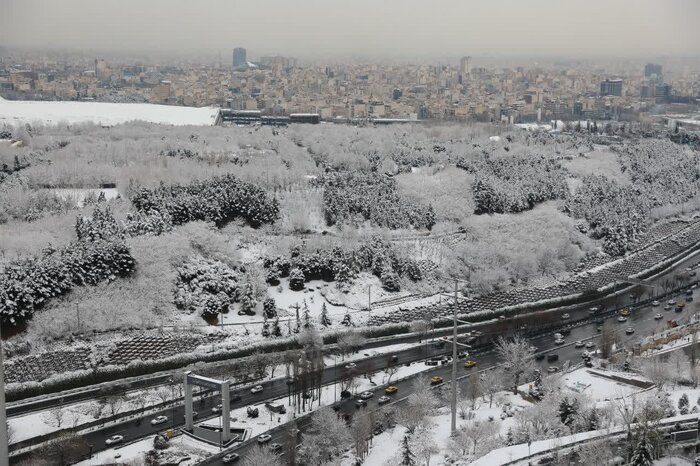 تداوم سرما همراه با بارش برف در تهران