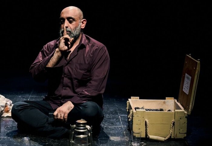 اجرای بدون دیالوگ «گُم» با «نسلِ سکوت»/ برف حریف نمایشهای خیابانی نشد