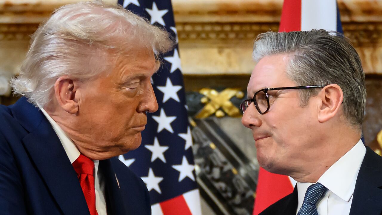 ترامپ درباره به خطر افتادن نیروهای آمریکایی در جزیره دیه گو گارسیا هشدار داد