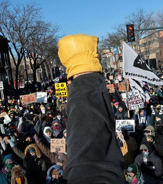 خشم و سرکوب؛ تصویر آمریکا در آتش اعتراضات مینیاپولیس