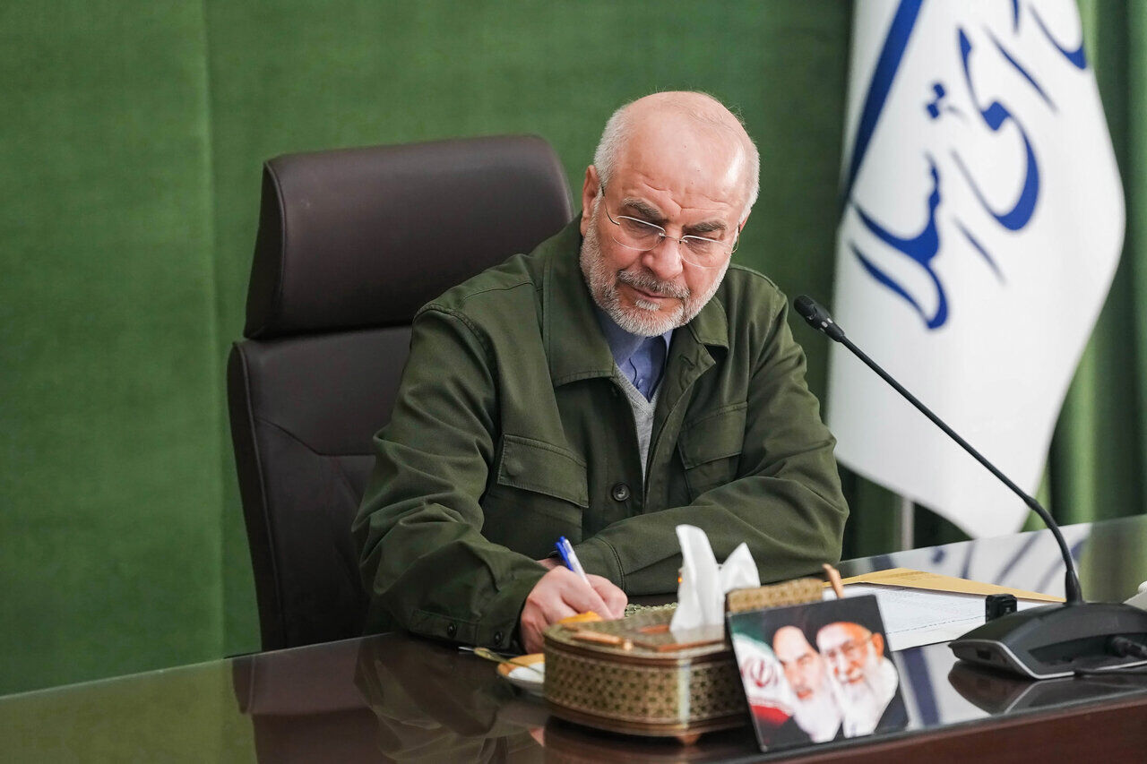 قالیباف: هیچ دژخیمی را یارای ایستادن مقابل سربازان مؤمن ایران نیست