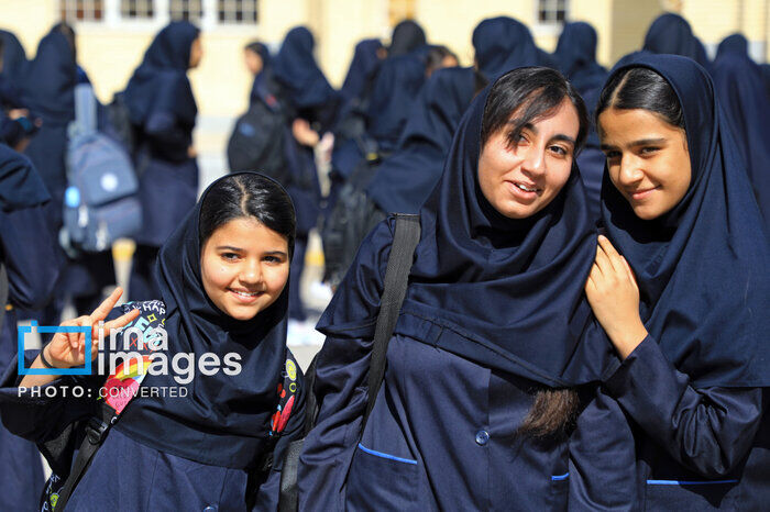 نسلی که دیده میشود اما شنیده نمیشود