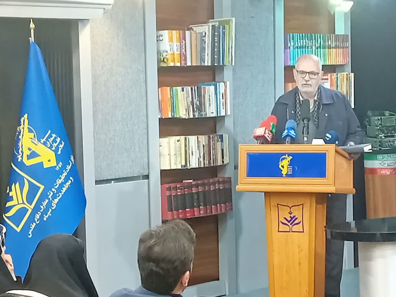 سردارشریف: تهدیدات، دشمنان ناشی از ناآگاهی و عدم شناخت آنها از جامعه ایران است