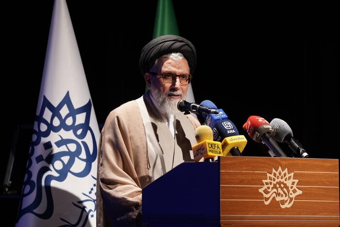 «قندیل» روایتی از پشت‌پرده شعار فریبنده آزادی است