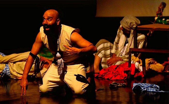 میزبانی «خانواده آقای هاشمی» از وزیر فرهنگ/قصه جنگ تحمیلی ۱۲روزه روی صحنه رفت