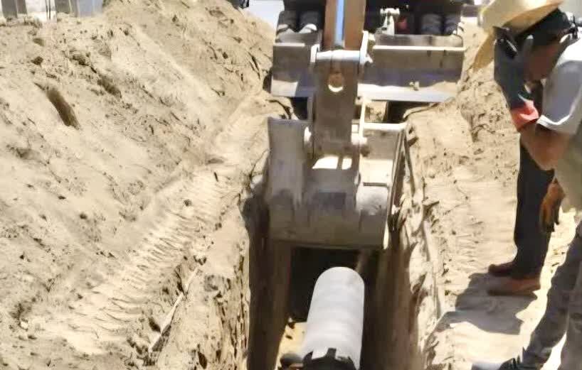 ۱۴ کیلومتر خطوط انتقال و جمع‌آوری آب در اسلامشهر کشیده شد