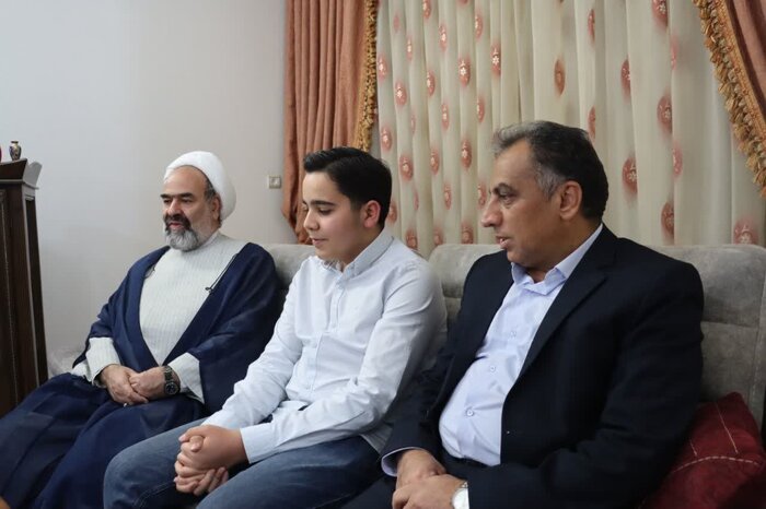 حضور کارگردان ۱۷ ساله یزدی در جشنواره بینالمللی تئاتر فجر