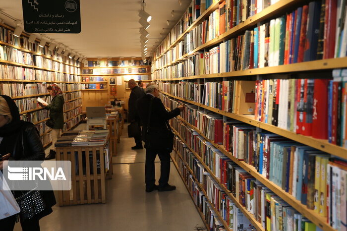 کتابفروشان شیراز: بودجه فرهنگی دستگاهها به سوی خرید کتاب هدایت شود