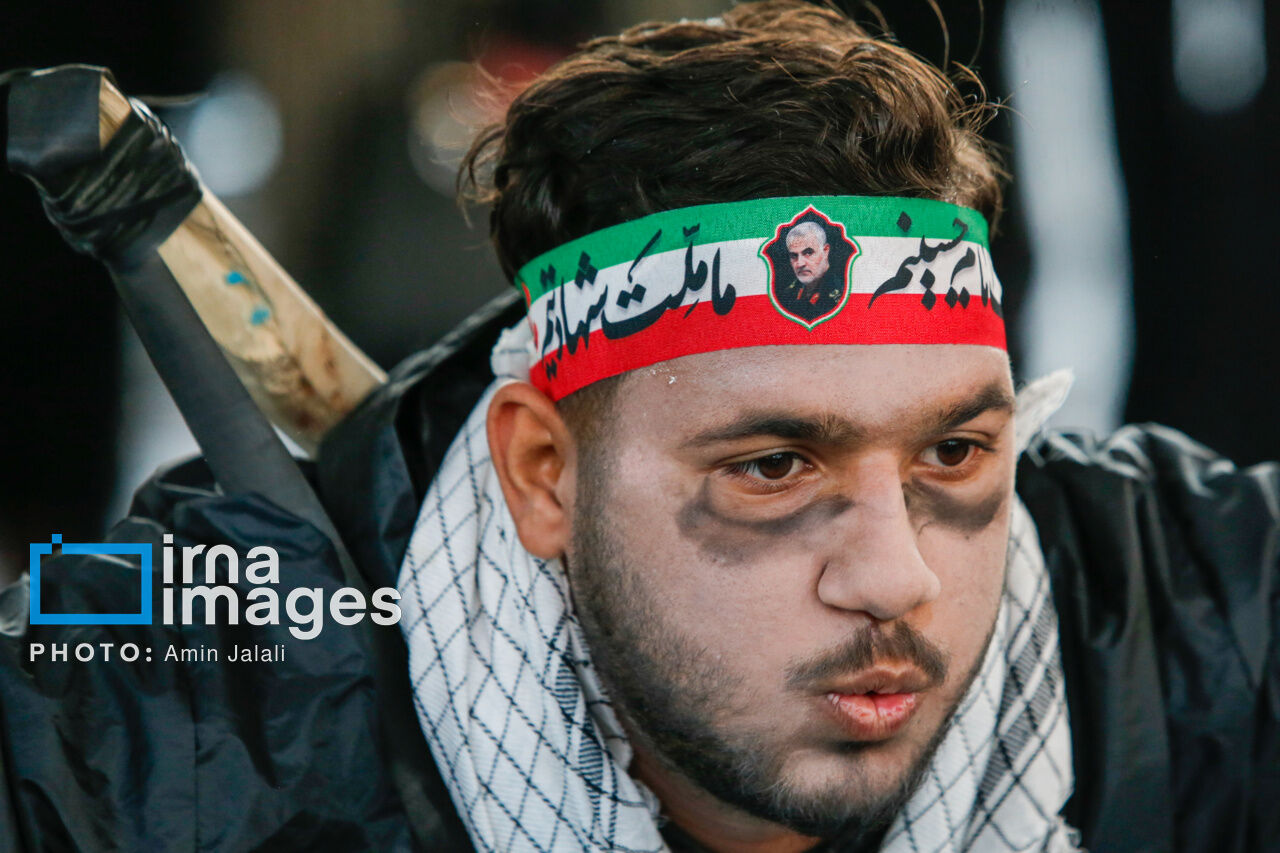 شهدای غواص به خیابان آمدند؛ جشنواره باعث پویایی تئاتر شده است+ فیلم