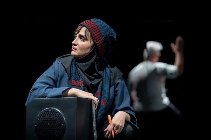 «خندیدن زیر مشت و لگد» به الهه حسیننژاد تقدیم شد/ اجرای «جهنمیان» و فروش دوغ و گوشفیل