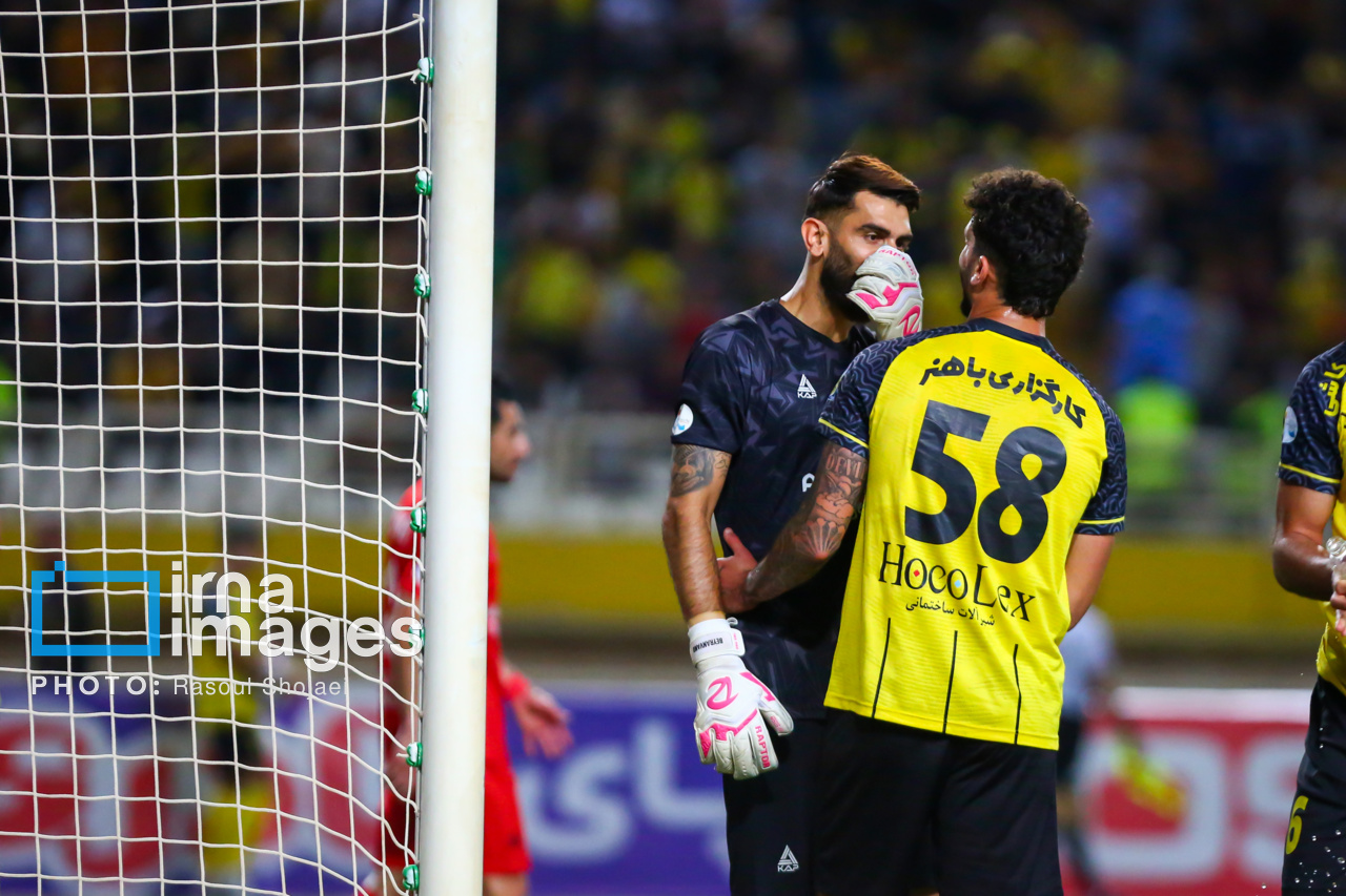 جنگ صدرنشینی در «یادگار»