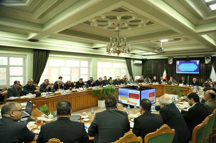 استاندار خراسان رضوی: مشکل عدم ثبت سفارش برای واردات کالا در استان حل شد