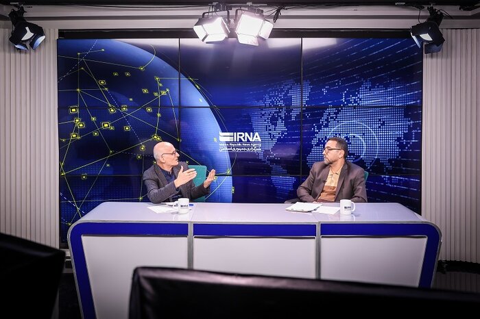 فراستخواه: با تداوم روشهای گذشته، به سمت بدتر شدن اوضاع میرویم