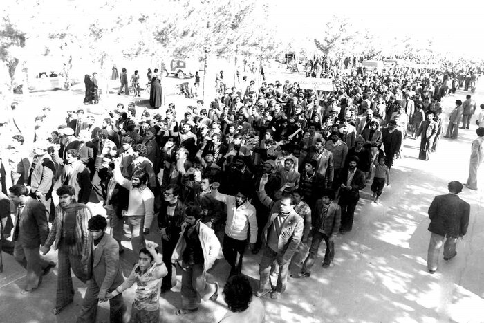 ۱۴مدالِ افتخار بر سینه خاوران؛ بازخوانی حماسه شهدای انقلاب در خراسان جنوبی