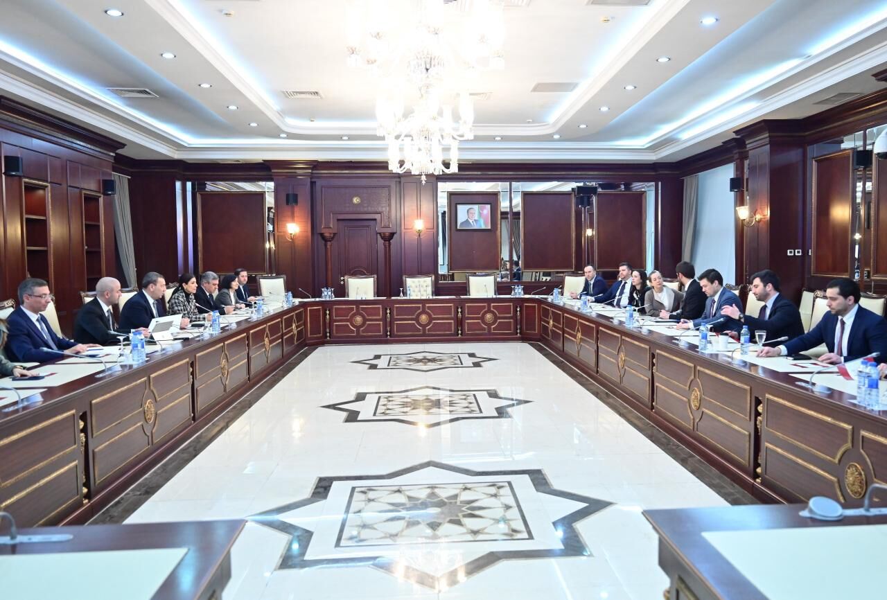 تاکید باکو-واشنگتن بر توسعه همکاری‌های پارلمانی با هدف تقویت اعتماد متقابل