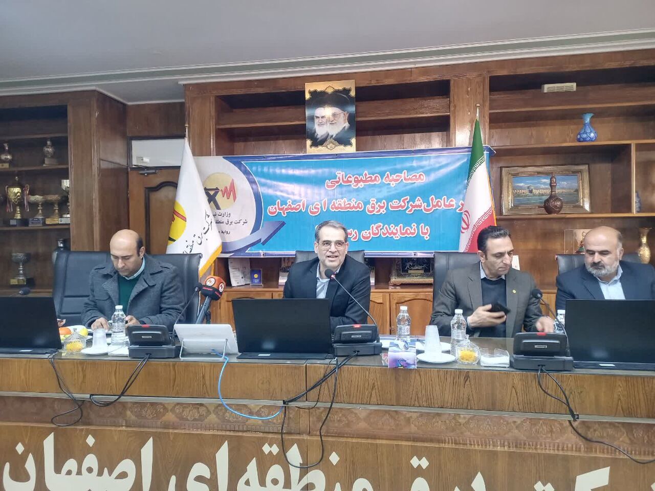 اصلاح حکمرانی تنها راه عبور از ناترازی ۱۷ هزار مگاواتی است