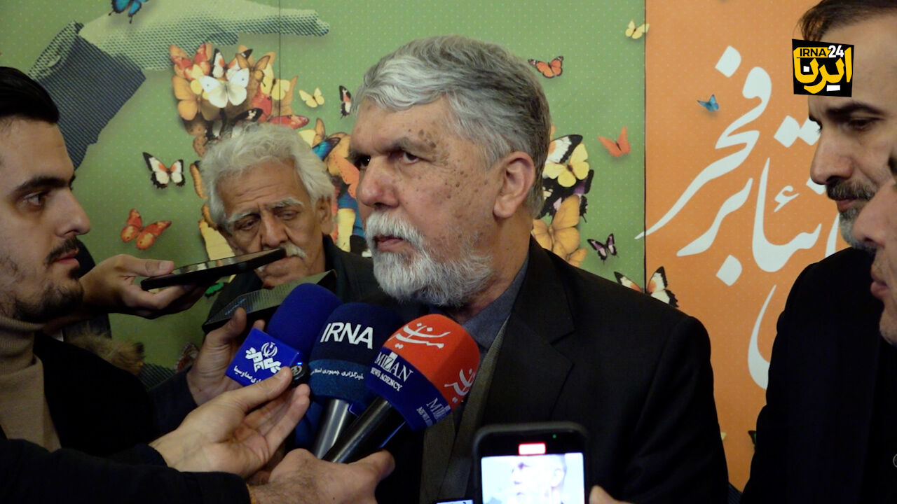 تلاش ما پرداخت تعهدات مالی به گروه‌های تئاتری جشنواره ۴۴ بود