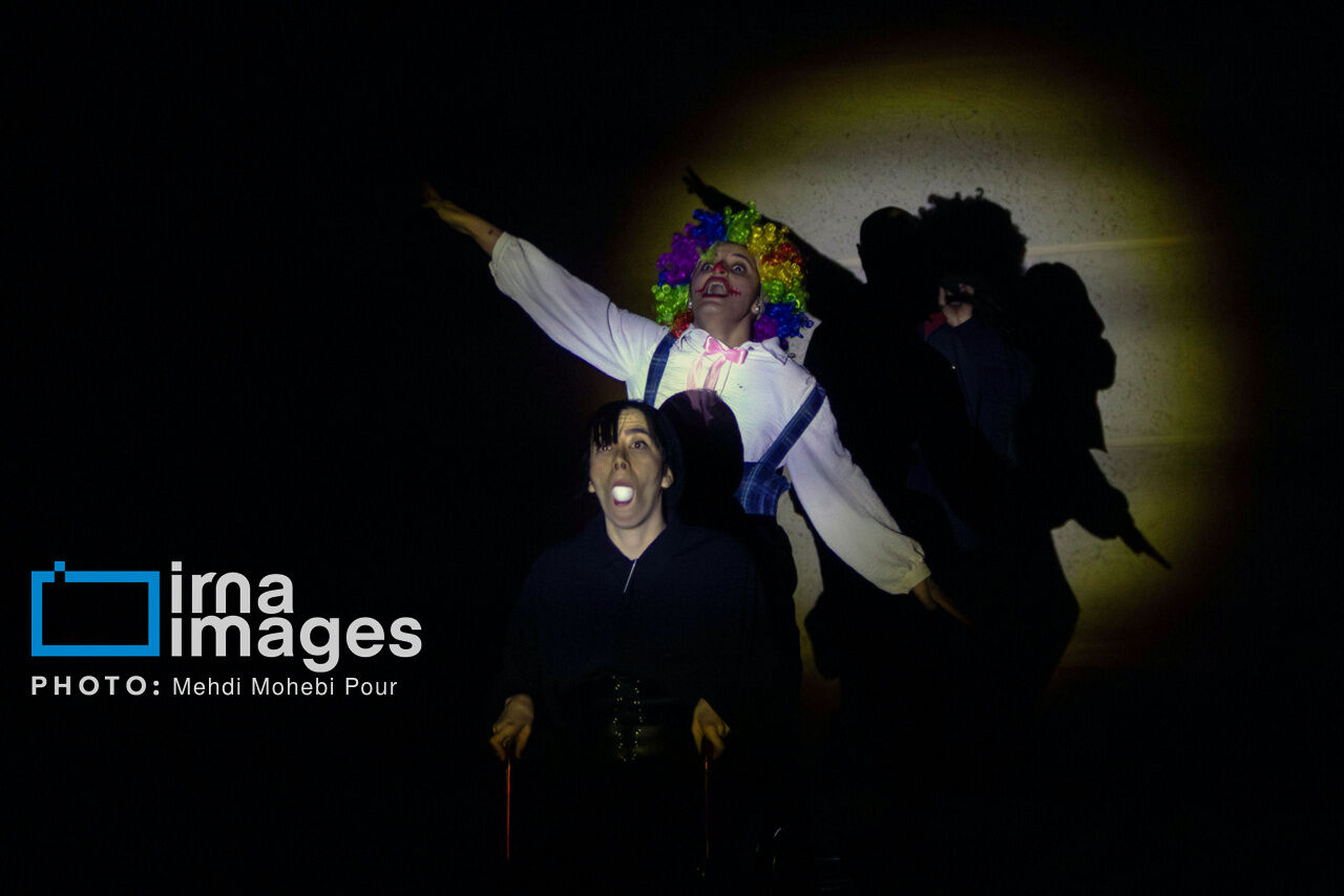 یک جایزه، یک تقدیر و هفت نامزدی برای تئاتر مازندران در فجر چهل‌وچهارم