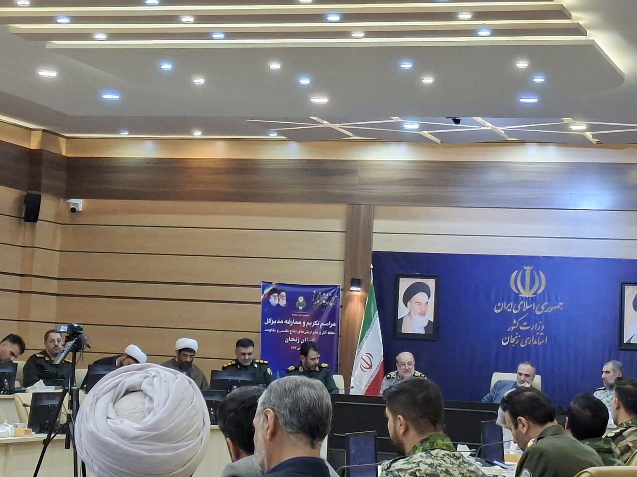 آگاه‌سازی، اذهان جوانان را در برابر تهاجم فرهنگی دشمن مصون نگه می‌دارد