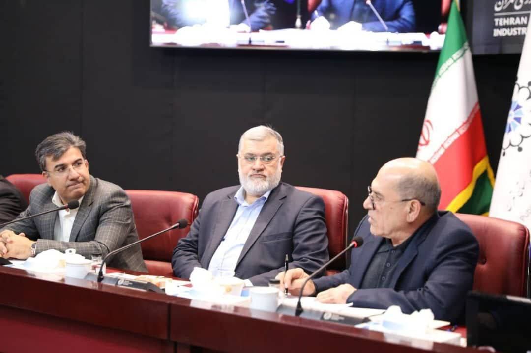 استاندار تهران: عبور از دوره گذار اقتصادی نیازمند همراهی مردم است