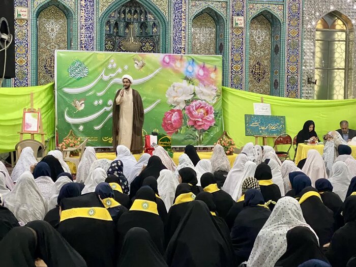 حرم مطهر سبزقبا(ع) غبارروبی شد