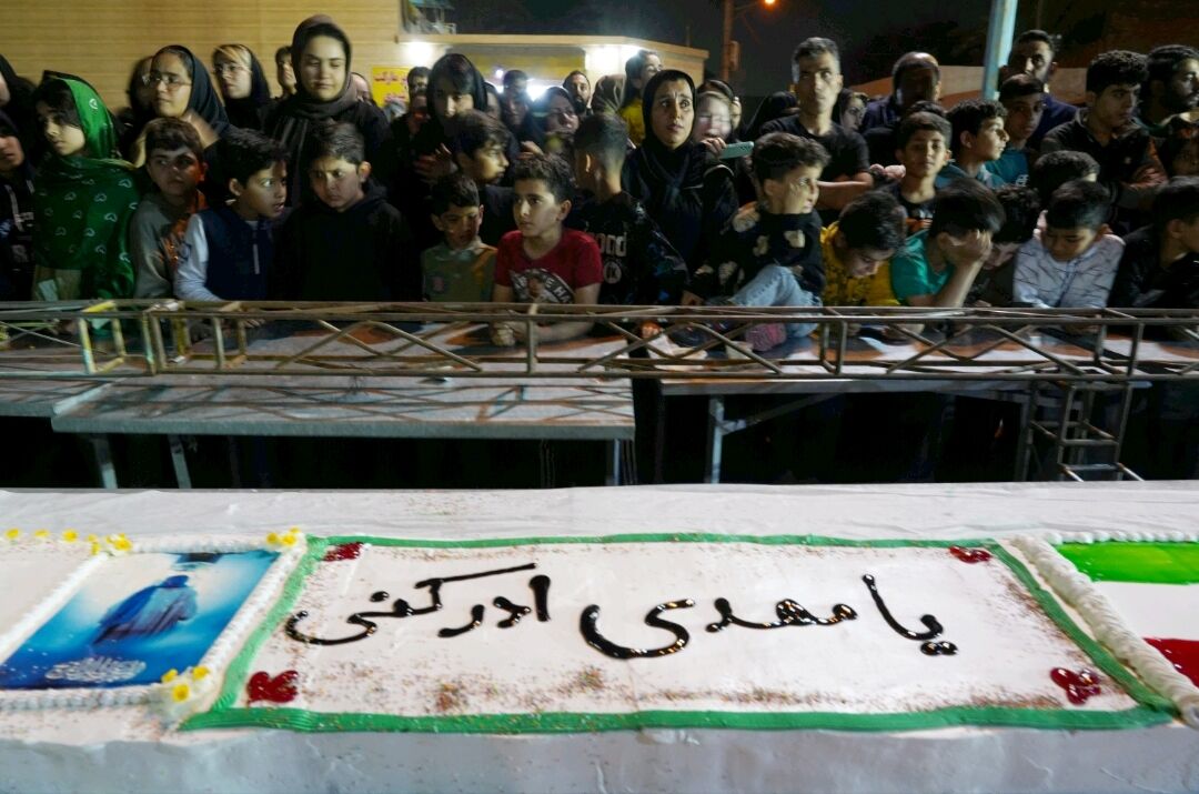 جشن یک کیلومتری از انقلاب تا ظهور در اهواز برگزار شد