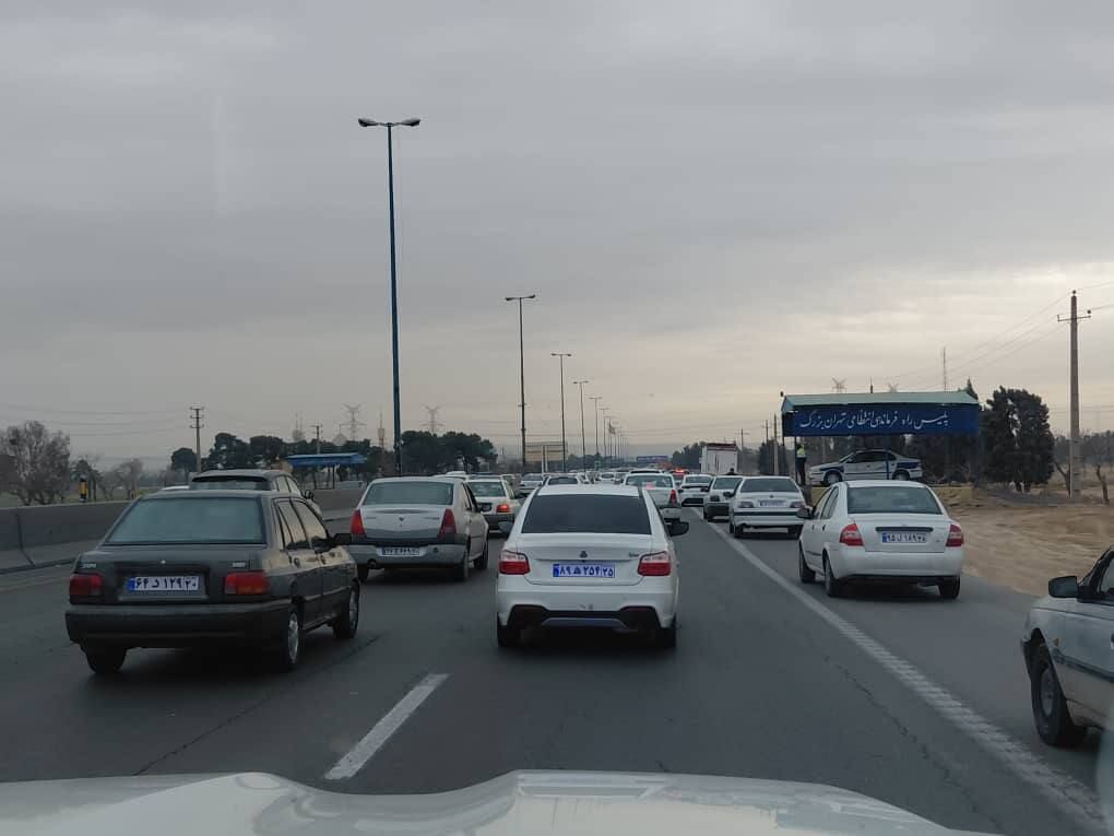 ترافیک سنگین محورهای منتهی به قم و مسجد جمکران/ ممنوعیت تردد وسایل نقلیه سنگین