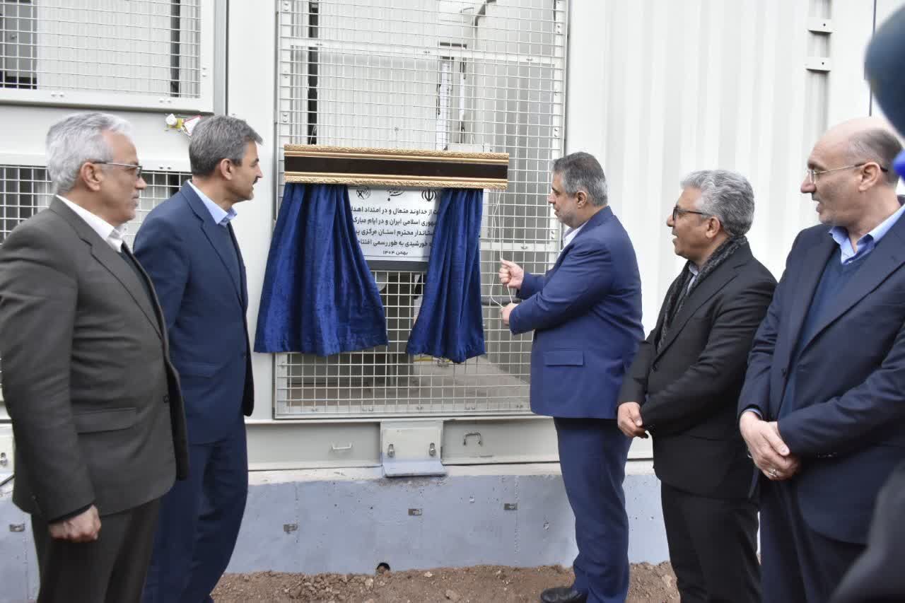 ۲۰ طرح توزیع برق زرندیه کلنگ‌زنی و به بهره‌برداری رسید