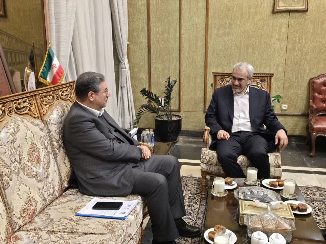 عزم جدی وزارت اقتصاد برای رفع موانع تجارت مرزی آذربایجان‌غربی