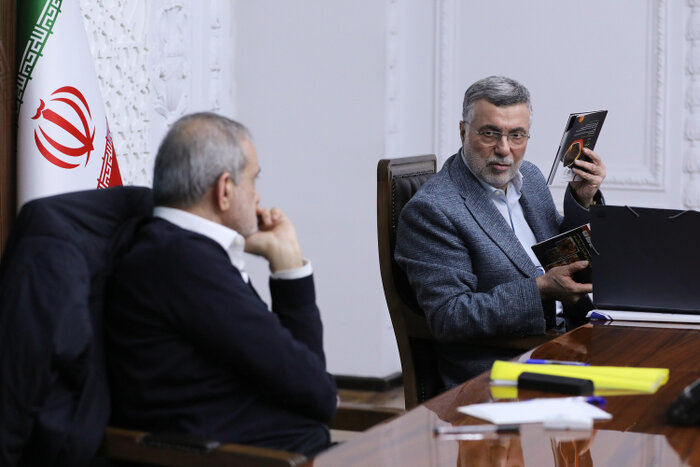 دستور رئیسجمهور در زمینه تأمین ارز مورد نیاز دارو و تجهیزات پزشکی