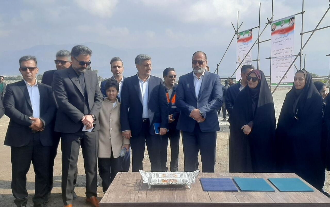 ۴۲۰ قطعه زمین به متقاضیان مسکن در جیرفت واگذار شد