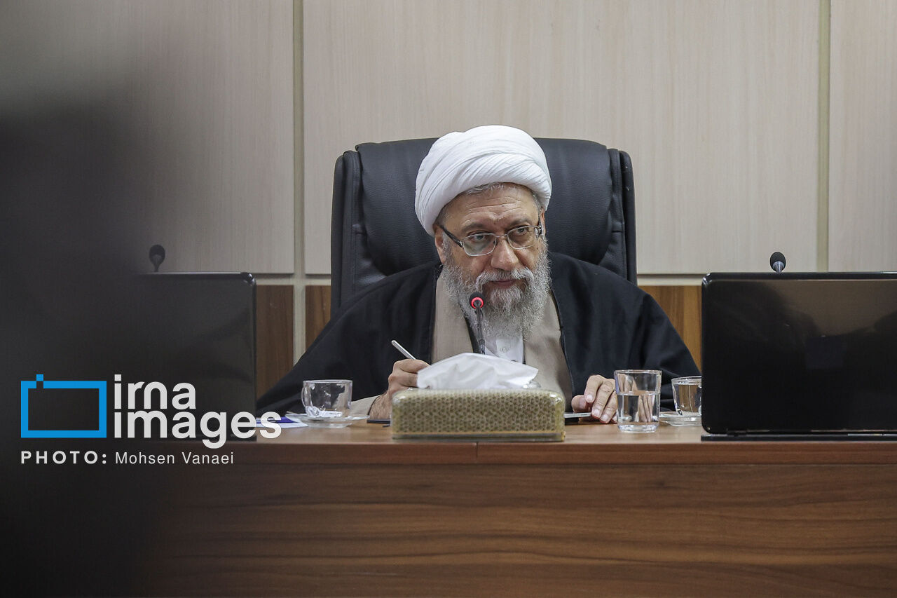 رئيس مجمع تشخيص المصلحة: الامام الخميني (رض) كان الرجل الاول في الوقوف بوجه الغطرسة رئيس مجمع تشخيص المصلحة: الامام الخميني (رض) كان الرجل الاول في الوقوف بوجه الغطرسة