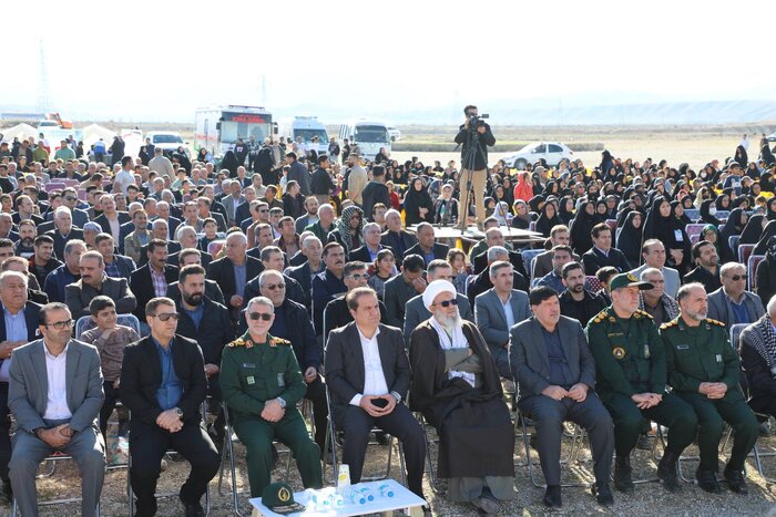 استاندار: ایلات ایلام پرچمداران همیشگی عزت، مقاومت و مرزداری ایران هستند